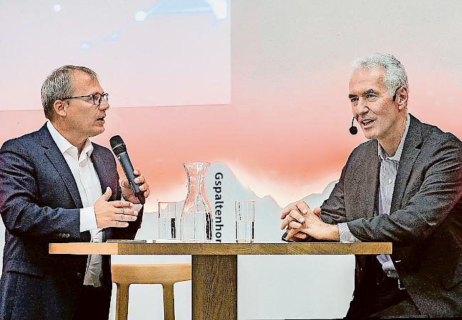 Im Gespräch. Moderator Roger Brunner (links) und Lonza-CEO Richard Ridinger.