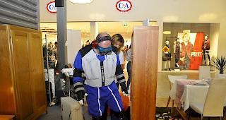 Achtung Staubsauger! Was rumliegt, wird zum grossen Hindernis.