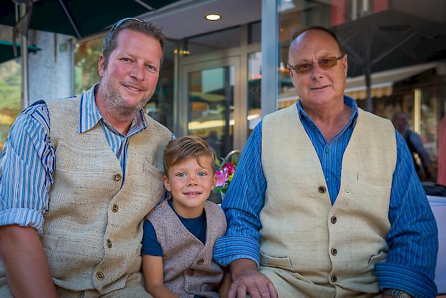 Dario (43) und Lemy Zurbriggen (5) und Mario Ruffiner (61), Saas-Grund