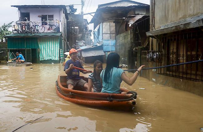 Durch den Supertaifun "Mangkhut" sind auf den Philippinen und in Taiwan mindestens neun Menschen gestorben. 