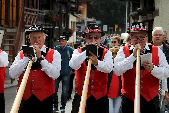 Impressionen vom Alpabzug in La Fouly im Val Ferret. 