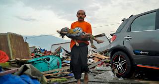 Spit&auml;ler konnten nur mit M&uuml;he die Verletzten versorgen.