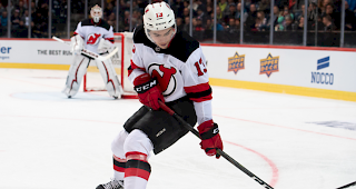 Nico Hischier in der ausverkauften PostFinance Arena in Bern