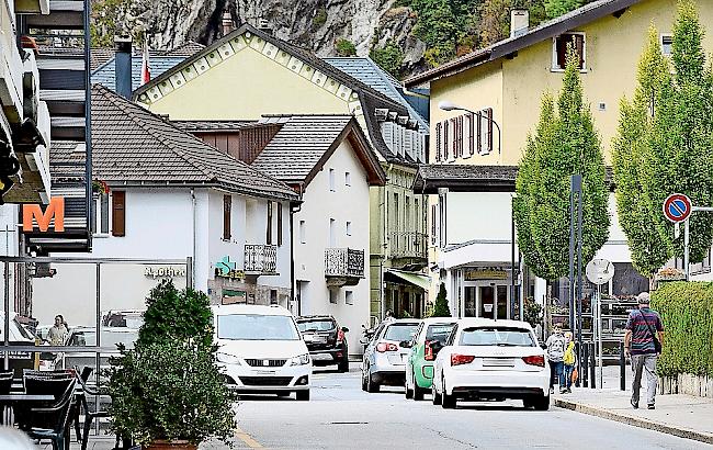 Auf der Natischer Landstrasse treffen viele Verkehrsteilnehmer aufeinander.