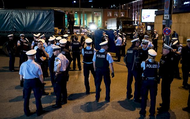 Polizei, Feuerwehr und Bundespolizei üben am Münchner Hauptbahnhof das Vorgehen bei einem Anschlag oder einer anderen Gewalttat. (Symbolbild)