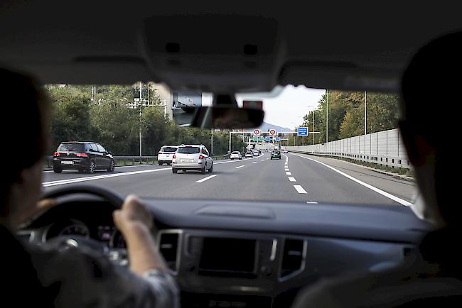 BFU empfiehlt Prämienrabatte für vorsichtige Fahrer. 