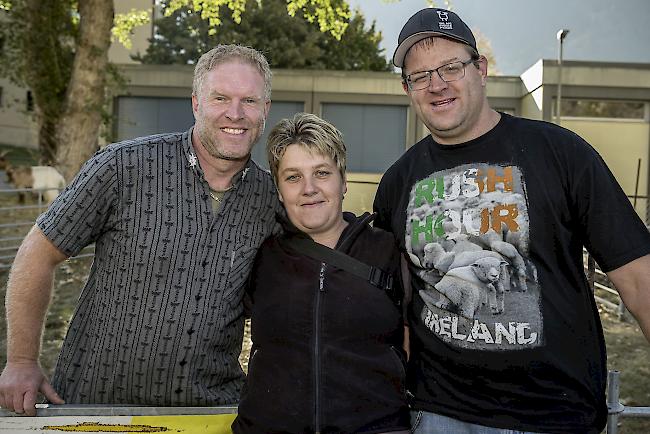 Stefan Mooser (45), Glis, Kathrin Hofmann (37) und Matthias Weissen (41), Unterbäch.