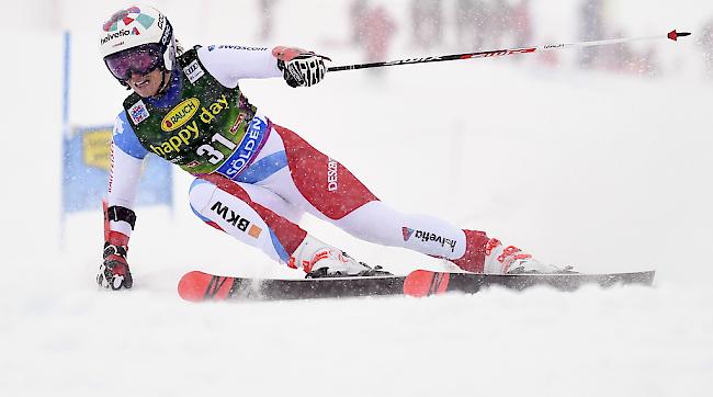 Michelle Gisin fährt in Sölden auf den 15. Rang. 