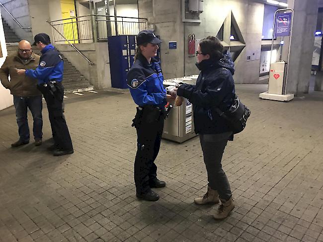 Tipps. Im Wallis wird die Polizei am vierten nationalen Tag des Einbruchschutzes hauptsächlich in der Nähe von Bahnhöfen anzutreffen sein, um die Bürger zu sensibilisieren.