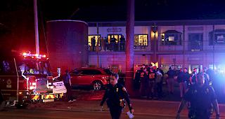 Tatort Tallahassee. Ein Mann hat in einem Yogastudio um sich geschossen und dabei mindestens zwei Menschen get&ouml;tet und weitere verletzt.