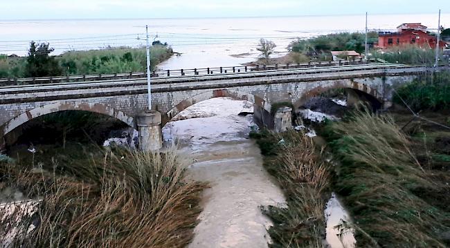 Italien kämpft mit Sturm, Starkregen und Gewittern.