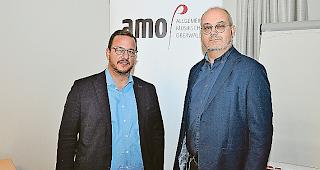 Viel zu tun. Philipp Matthias Bregy, Pr&auml;sident (links), und Amad&eacute; Schnyder, Schulleiter der AMO.Foto WB