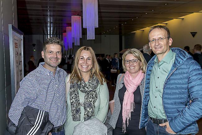 Gervas (49) und Fernanda (47) Heinzmann, Salgesch, Sandra (45) und Martin (51) Zurbriggen, Ried-Brig.