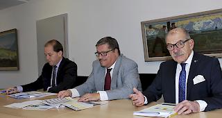 Investitionsfreudig. Stadtpr&auml;sident Louis Ursprung, Stadtschreiber Eduard Brogli und Finanzverwalter Marco Summermatter anl&auml;sslich der Medienkonferenz.&nbsp;