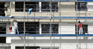 Die Gemeinde Bagnes hat bei &ouml;ffentlichen Vergaben gesetzliche Vorgaben nicht eingehalten. Das ergab eine Untersuchung des Kantons und hat Massnahmen angeordnet