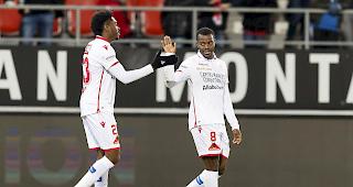 Freddy Mveng (rechts) machte mit dem 2:0 alles klar und feiert mit Jared Khasa den Heimsieg gegen Luzern.