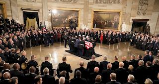 Mit einer Zeremonie wurde des verstorbenen fr&uuml;heren US-Pr&auml;sidenten gedacht.