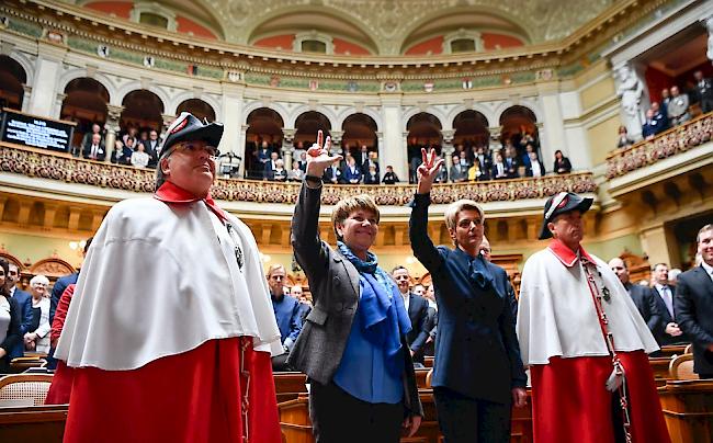 Die beiden neuen Bundesrätinnen bei der Vereidigung