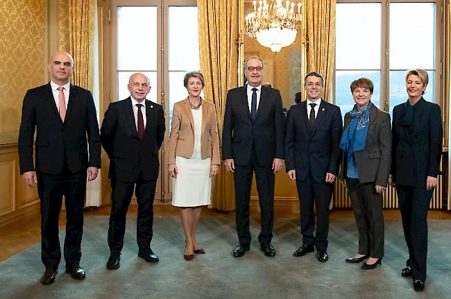 Der Bundesrat in seiner neuen Besetzung. Die Departemente sind verteilt.