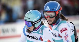 Wendy Holdener (links) muss sich gegen die slowakische Slalom-Expertin Petra Vlhova (Rang 2) geschlagen geben.  