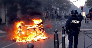 Nach erneuten gewaltigen Krawallen und Ausschreitungen der Protestbewegung der "Gelben Westen" am Wochenende stand der Pr&auml;sident unter Zugzwang.