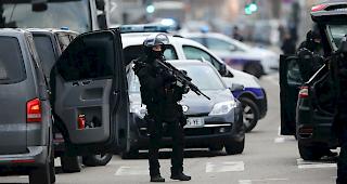 Nach einer grossangelegten Fahndung war der Attent&auml;ter am Donnerstag von Polizisten auf einer Strasse im Strassburger Stadtteil Neudorf gesichtet worden.