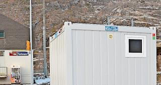 Ausser Betrieb. Die WC-Anlage beim Bahnhof Turtmann.