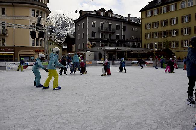 Winterzauber auf dem Briger Stadtplatz.