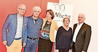 Engagiert. Im Vorstand der Oberwalliser Nachbarschaftshilfe &laquo;D&rsquo;Nischa&raquo; engagieren sich Berni Fischler, Pr&auml;sident Reinhold Schnyder, Ursula Dellberg und Eliane &shy;Witschard (von links) gemeinsam mit Christine Baumann und Nora Volken. Andreas Schmid, von &laquo;Innovage Oberwallis&raquo; (rechts) leitete vergangenen Mittwochabend  die Gr&uuml;ndungsversammlung von &laquo;D&rsquo;Nischa&raquo;.