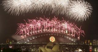 In Sydney wird das neue Jahr jeweils mit ein spektakul&auml;ren Feuerwerk vor der Kulisse des Opernhauses und der Harbour Bridge willkommen geheissen.