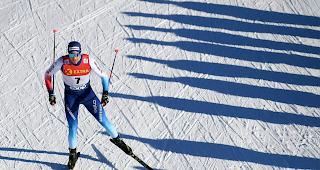 Dario Cologna hielt beim Sprint in seiner Heimat im Val M&uuml;stair den Schaden im Gesamtklassement der Tour de Ski halbwegs in Grenzen. Der vierfache Olympiasieger stand in den Viertelfinals.