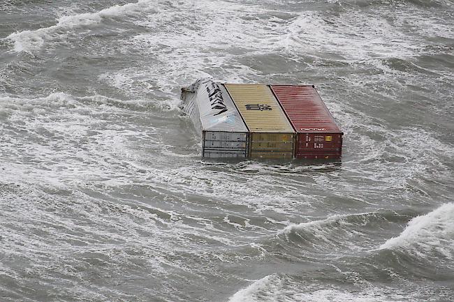 Havarie. Die «MSC Zoe» hatte vergangene Woche auf dem Weg von Antwerpen nach Bremerhaven die Container verloren, unter ihnen zwei mit gefährlicher Ladung.