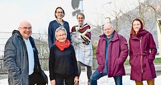 Engagiert. Andreas Weissen, Hildegard Loretan, Iris Weder, Anette Kummer, Walter Niklaus und &shy;Melanie Sarbach (von links): aktiv im &laquo;KulturNetz Brig&raquo;.Foto wb