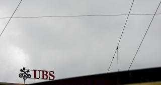 Angeklagt. Ein ehemaliger Angestellter der UBS wird verd&auml;chtigt, mindestens 233 Kundendaten an das deutsche Bundesland Nordrhein-Westfalen verkauft zu haben.