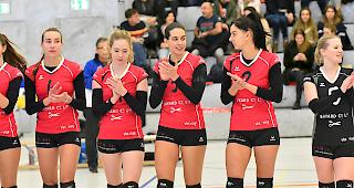 Applaus f&uuml;r die Visper NLB-Frauen, ein Heimsieg &uuml;ber Val de Travers.