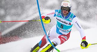 Schnellster Schweizer. Der Visper Ramon Zenh&auml;usern f&auml;hrt beim Slalom-Klassiker von Adelboden auf Rang 5.