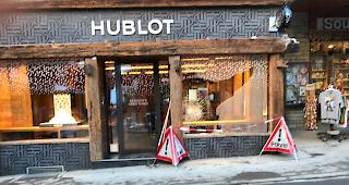 Einbruchversuch. Die beiden M&auml;nner, die am vergangenen Freitag in Zermatt in eine Bijouterie einbrechen wollten, konnten bereits kurz nach der Tat verhaftet werden.