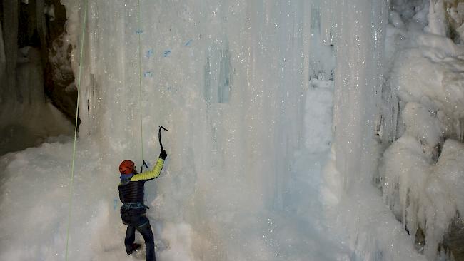 Ice Climbing Saas-Fee.