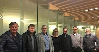 Verwaltungsrat und Aktion&auml;rsvertreter: Rolet Gruber, Dr. Philipp Teysseire, J&ouml;rg Sol&egrave;r, Stefanie Zimmermann, Franz Stucky, Emrah &Ouml;zt&uuml;rkmen, Aktion&auml;rsvertreter Lonza AG und Christoph F&ouml;hn, Aktion&auml;rsvertreter
Gemeinde Visp (von rechts).