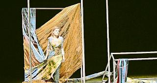 Gelungen. Regula Imboden am Freitagabend im Visper La Poste.