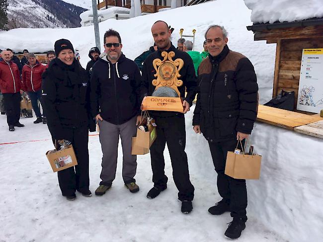 Fünfter Gommer Cup. Der Curling Club Sion blieb ungeschlagen und sicherte sich den Sieg.