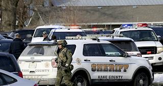 Gewaltakt. Bei einer Schiesserei in Aurora er&ouml;ffnete ein entlassener Mitarbeiter in einem Werk das Feuer auf Kollegen und t&ouml;tete f&uuml;nf von ihnen.