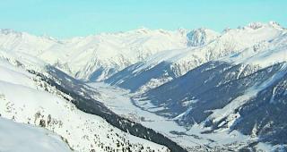 Korrigiert. F&uuml;r die Gemeinden Goms und Obergoms soll k&uuml;nftig eine durchschnittliche Belegung von 31 N&auml;chten als Berechnungsgrundlage f&uuml;r die Jahrespauschale von Ferienhaus- und Zweitwohnungsbesitzern gelten.