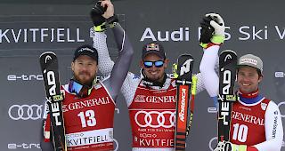 Italiens Dominik Paris (mitte), der Gewinner des Weltcup-Super-Gs der M&auml;nner in Kvitfjell feiert mit dem zweitplatzierten Norweger Kjetil Jansrud (links) und dem Bronzegewinner Beat Feuz aus der Schweiz.