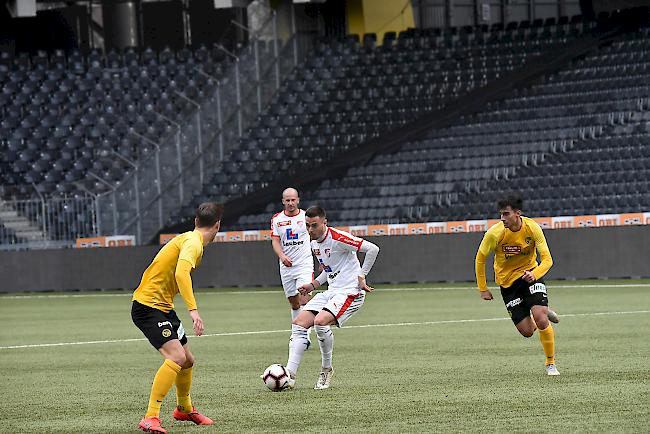 Der eingewechselte Ivan Markovic gegen die YB-II-Abwehr, der FC Naters Oberwallis und ein wichtiges 0:0.