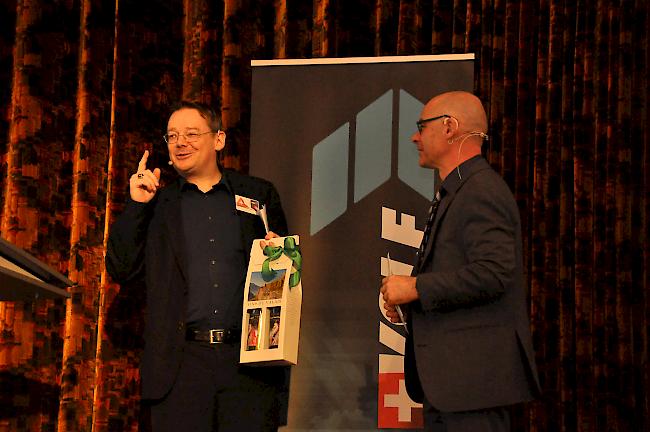 Nationalrat Franz Ruppen und Hubert Giger, Präsident des VSLF, im Zentrum Missione.