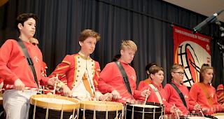 Der Tambourenverein von Erschmatt sorgte f&uuml;r die musikalische Untermalung an der Delegiertenversammlung