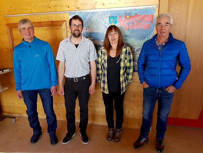 GV der IG Landwirtschaft Goms/Obergoms (v.l.): Daniel Kreuzer, Kassier; Heinz Jossi, Präsident; Karolin Wirthner, abtretende Aktuarin sowie Peter Rovina, neu gewählter Aktuar. 