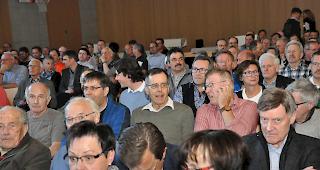 Entt&auml;uschte Aktion&auml;re. Sie taten ihren Unmut kund und erteilten Pirmin Zurbriggen, ehemaliger VR-Pr&auml;sident, sowie Rainer Flaig, ehemaliger CEO und Verwaltungsrat, keine Entlastung.