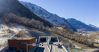 Das fertige Nationalstrassennetz wird 1892,5 Kilometer lang sein. Noch fehlen 33,6 Kilometer. Die L&uuml;cken betreffen unter anderem die A9 im Wallis.
